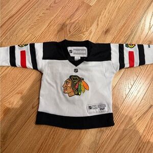 Reebok Kids White and Black Chicago Blackhawks Hockey Jersey